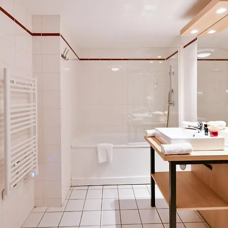 Zenitude Hotel-residences Versailles St Cyr L'ecole Aparthotel *