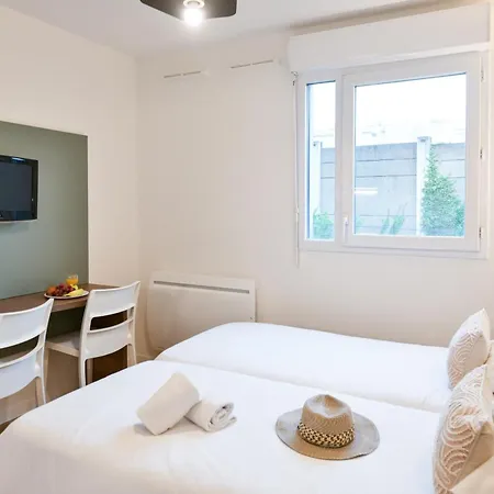 Zenitude Hotel-residences Versailles St Cyr L'ecole Saint-Cyr-l'Ecole