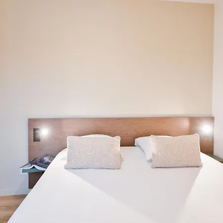 Zenitude Hotel-residences Versailles St Cyr L'ecole * Saint-Cyr-l'Ecole